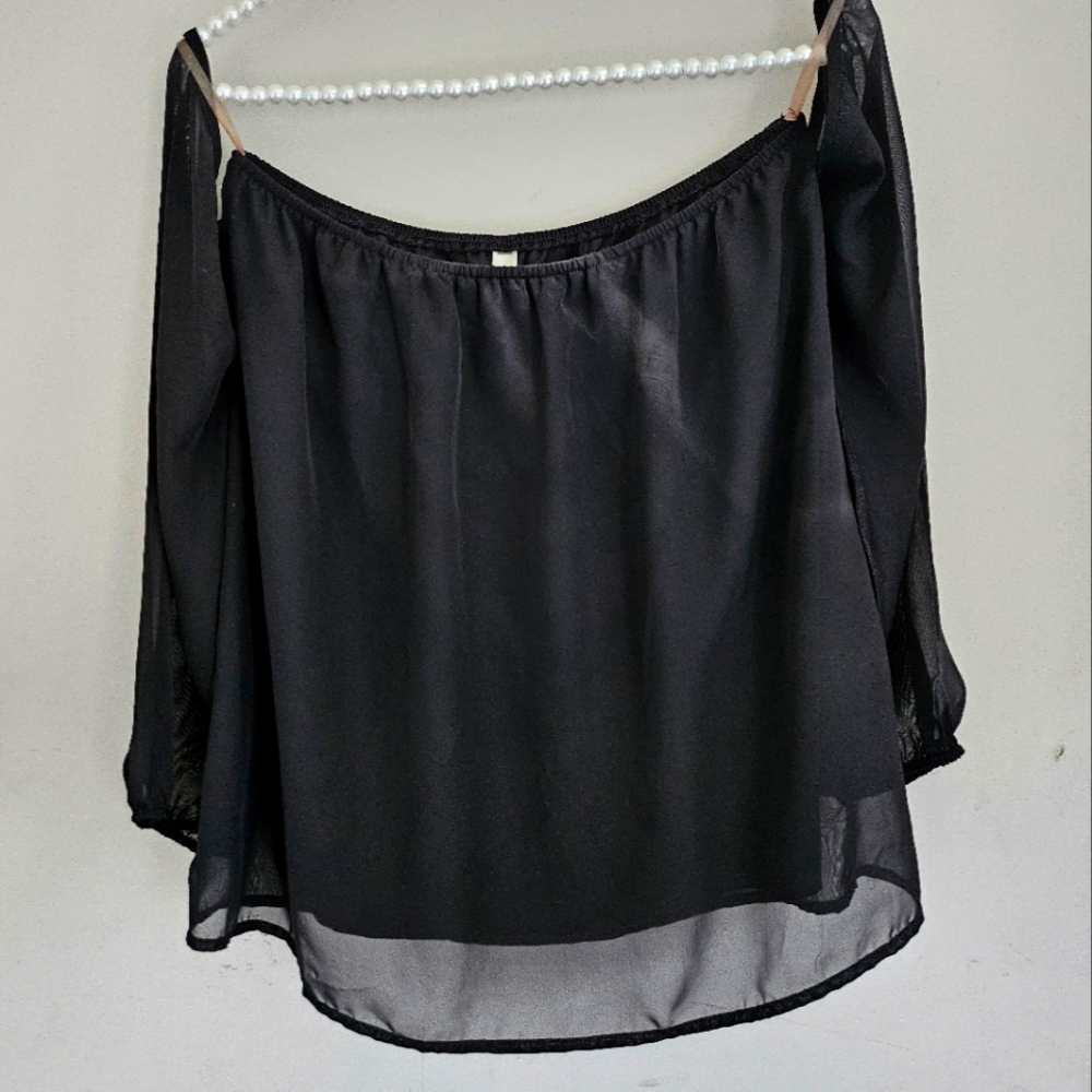 Rachel Kate Cold Shoulder flowy lined top